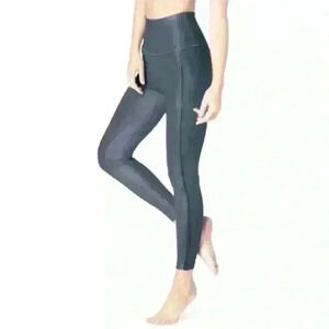 Beyond Yoga Smoky Blue Cropped Leggings With Faux Leather Effect Size Small EUC!